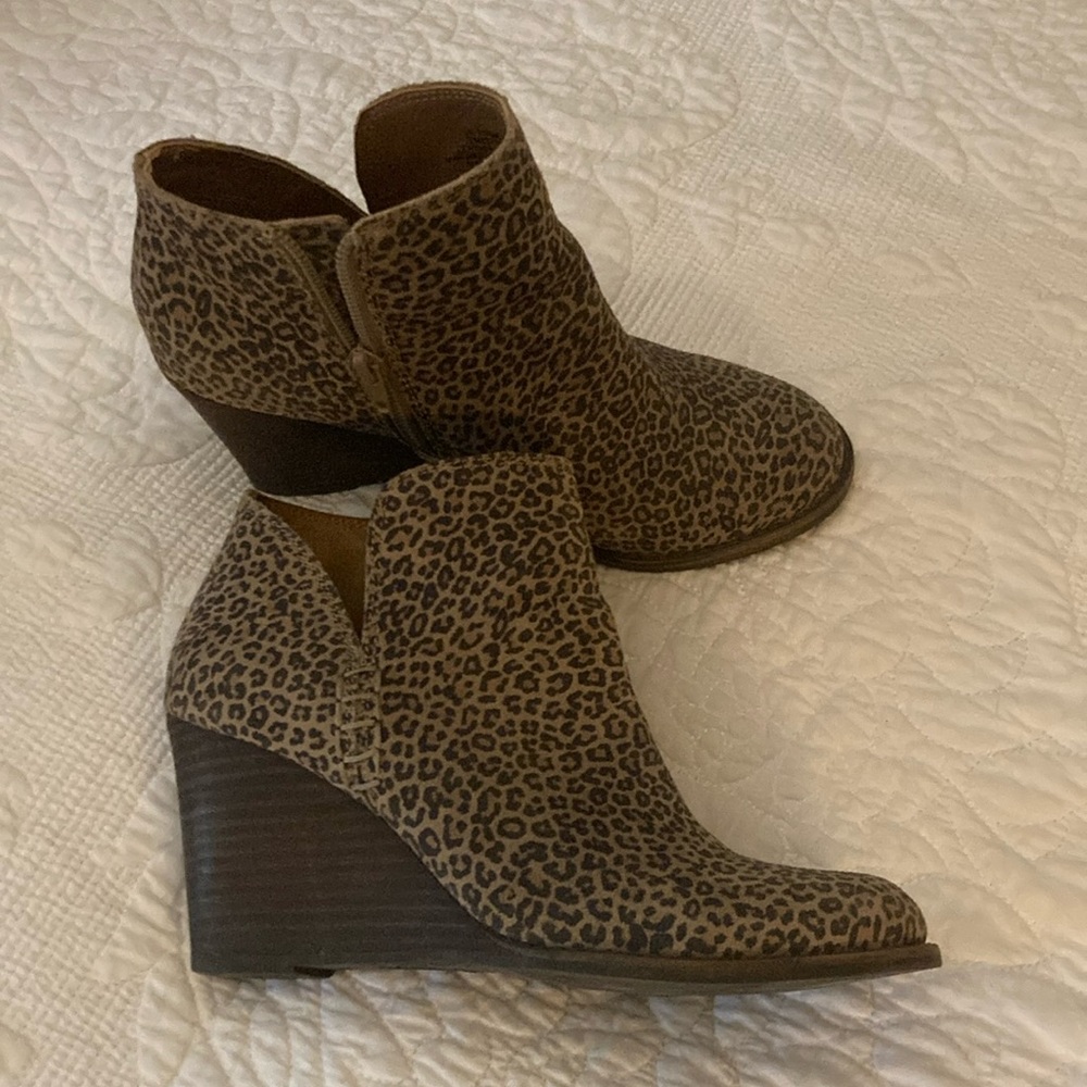 Lucky Brand Brown Ankle Booties with Suede Finish